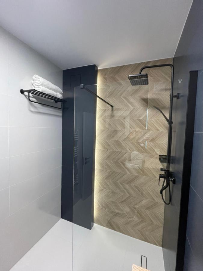 Lakeside Aparthotel Kolozsvár Kültér fotó