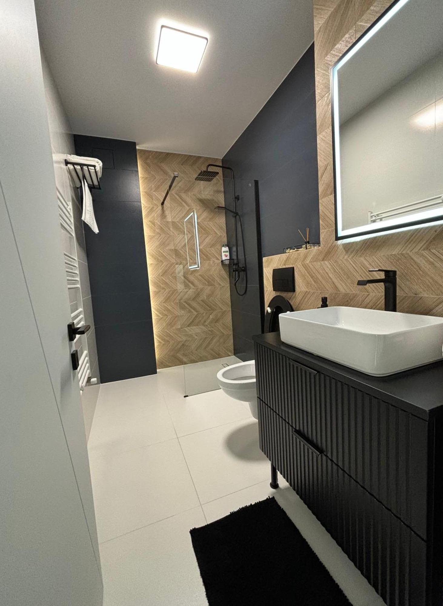 Lakeside Aparthotel Kolozsvár Kültér fotó